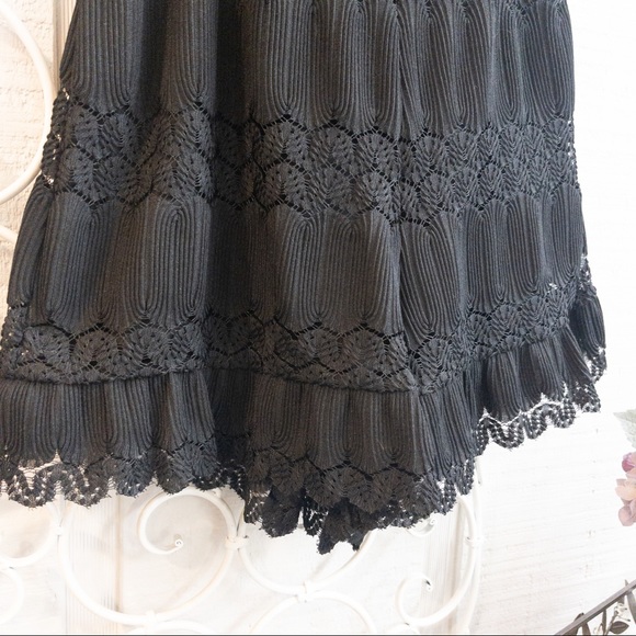 GUESS Vita Mixed-Lace Ruffled Romper - Picture 4 of 8